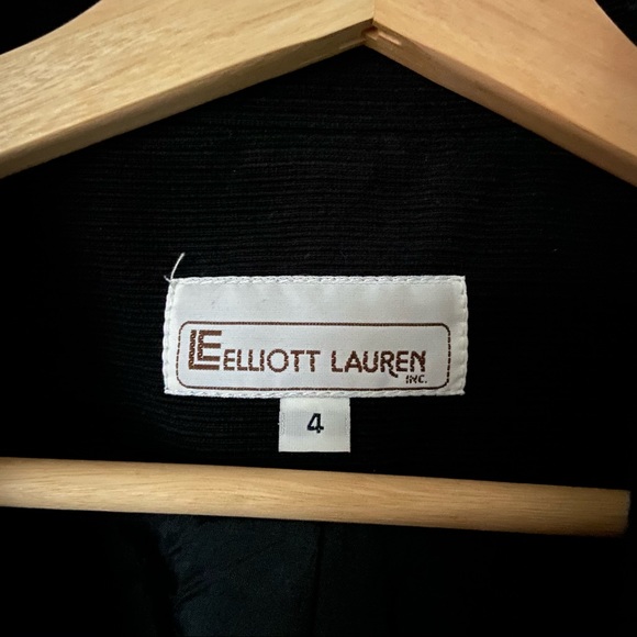 Elliott Lauren Womans Coat Size 4, Minimalist, Slimming, Versatile! - Picture 2 of 4